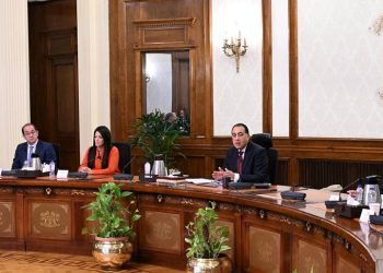 رئيس الوزراء يتابع تسليم وتشغيل مشروعات مبادرة حياة كريمة