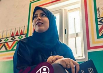 فؤادي هواءٌ أي صبرٍ أحاولُ ؟