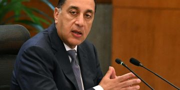 رئيس الوزراء في زيارة للبنان لبحث ملفات تعزيز التعاون المشترك والقضايا الإقليمية