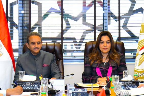 وزيرة التنمية المحلية والبيئة تلتقي نظيرها الهندي لبحث تعزيز التعاون البيئي بين البلدين