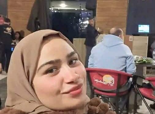 أتحسَّسُ جُنوني