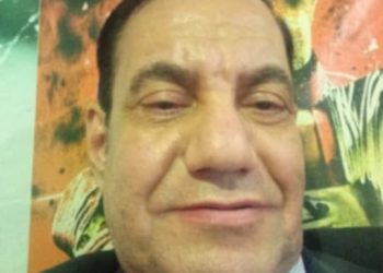 سِرُّ الْعِنَاقْ