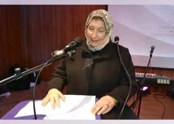 نِصْفُ قَصِيدَة