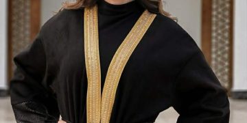 أمومة وشغف وموهبة».. إسلام علي حجازي ترسم ملامح جديدة للأناقة في عالم العبايات والقفاطين