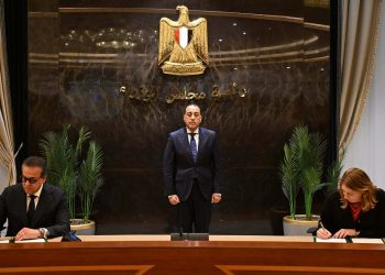 رئيس الوزراء يشهد توقيع مذكرة تفاهم بين مصر والسويد بهدف دعم الشراكة في المجالات الصحية والطبية