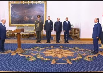 الرئيس السيسي يشهد أداء اليمين الدستورية للوزارة الجديدة 