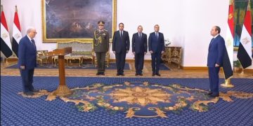 الرئيس السيسي يشهد أداء اليمين الدستورية للوزارة الجديدة 