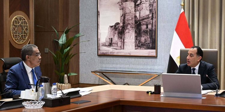رئيس الوزراء يستعرض مع وزير الدولة للإعلام “خطة عمل” المرحلة المقبلة…