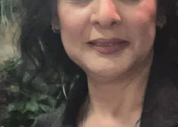 نغلي قهوتَنا على أناشيدِ الحبّ