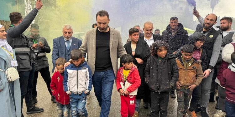 انطلاق فعالية «دفا الخير» لتوزيع الألبسة في حلب …