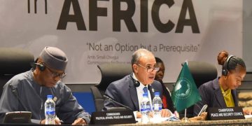 وزير الخارجية يلتقي نظيرته الإيفوارية لبحث سبل تعزيز العلاقات الثنائية