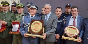 والي الولاية يشرف على مراسم الإحتفال باليوم العالمي للحماية المدنية