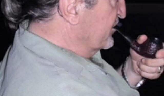 مِنكِ التِفَاتَـةٌ 