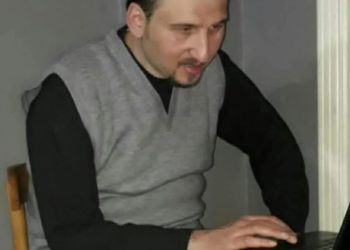 النّهر المُتَسَمِّر في شَريان