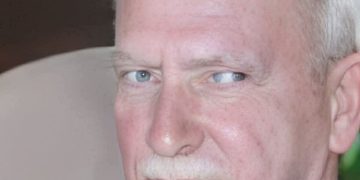 شراعٌ محسور 