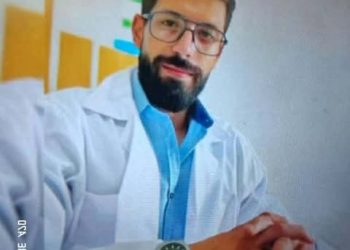 الطَّبيبُ رَسولٌ