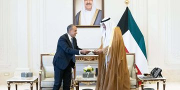 وزير الخارجية يلتقي مع سمو الشيخ صباح خالد الحمد المبارك الصباح ولي عهد دولة الكويت الشقيقة