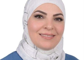 أُبحِرُ في صَمتِ الرُّؤى …